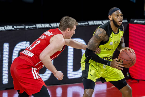 跑动和射门 跑动和射门